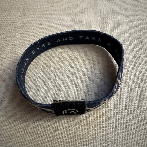 LA Clé Co Refocus motivational stretchy bands NWOT - Picture 1 of 3